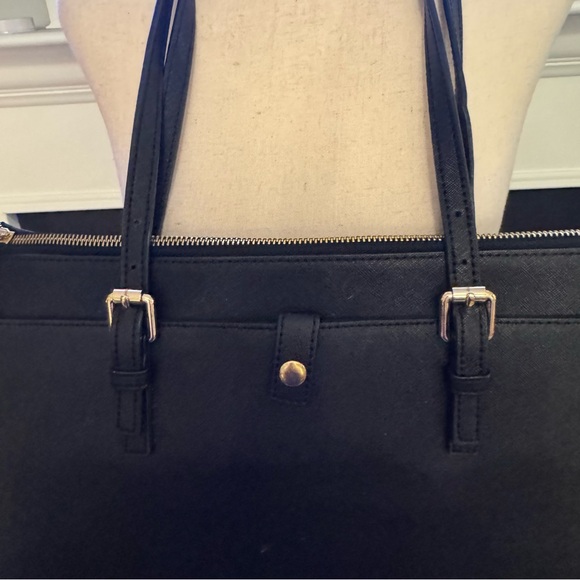 🖤 Samsonite Black Structured Tote with Gold Hardware - Picture 2 of 9